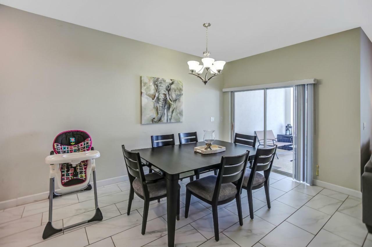 C - New 4 Bedroom Home - 5 Miles To Disney - Free Water Park - Private Pool คิสซิมมี ภายนอก รูปภาพ