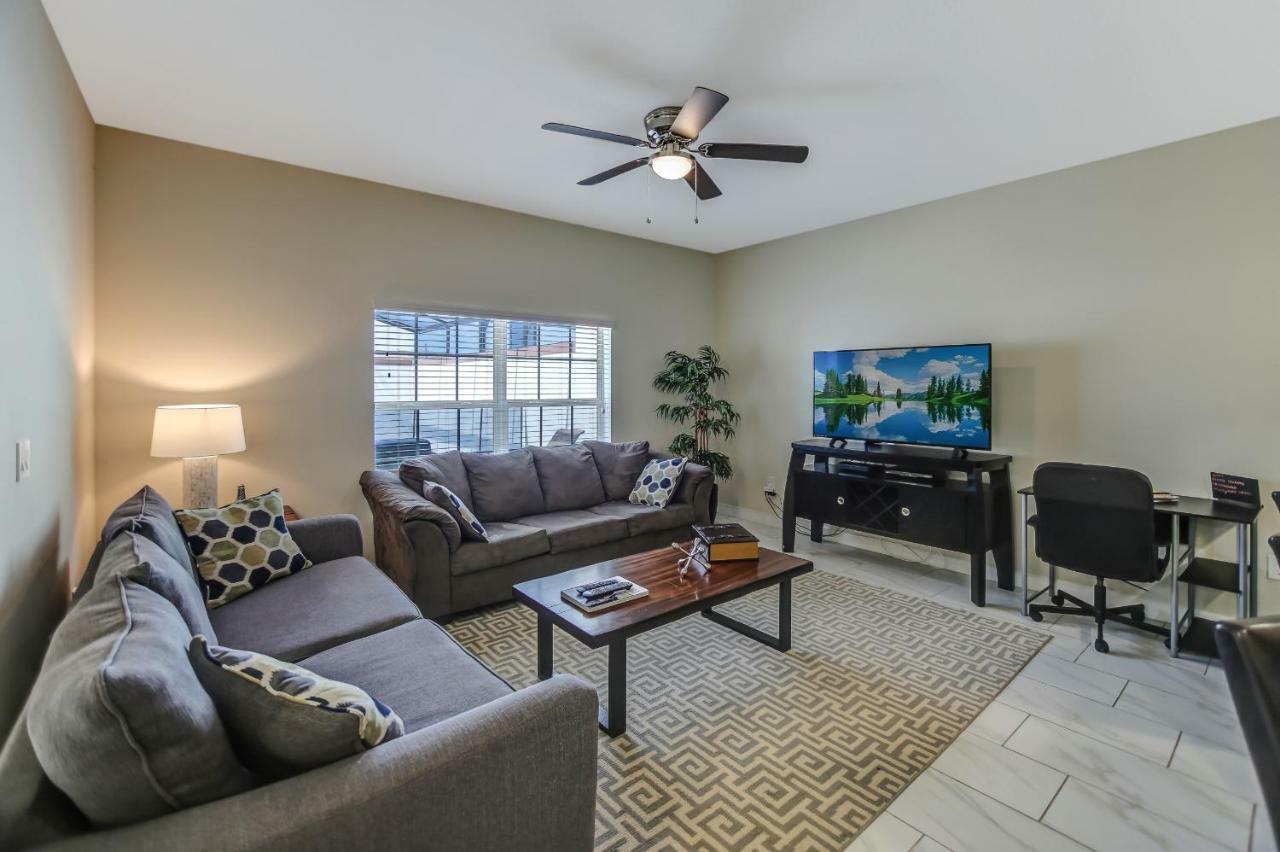 C - New 4 Bedroom Home - 5 Miles To Disney - Free Water Park - Private Pool คิสซิมมี ภายนอก รูปภาพ